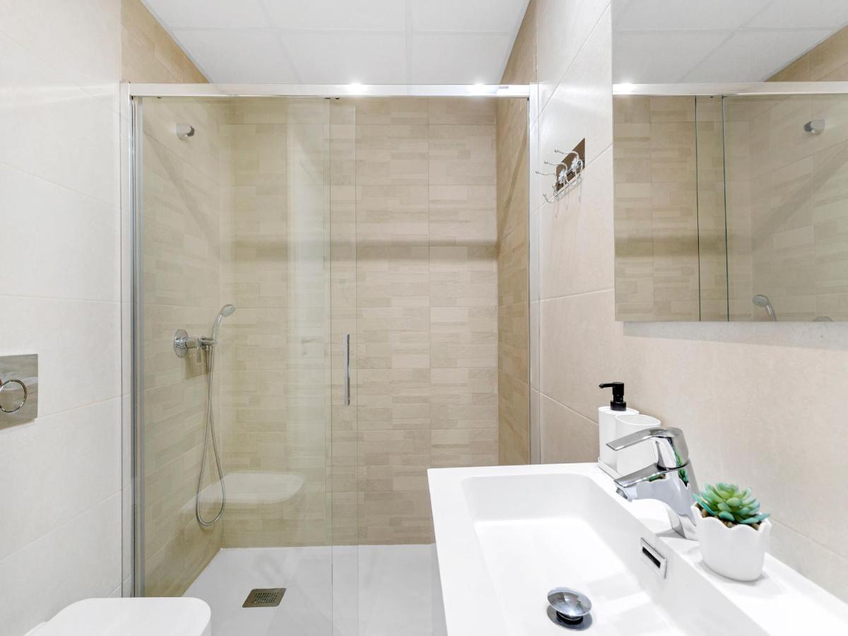 Lovely First Floor Apartment, Heating Pool ! 阿利坎特 外观 照片
